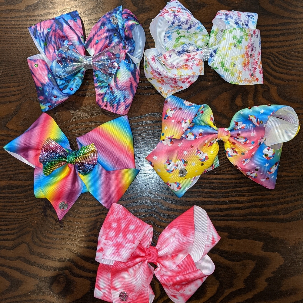 JoJo Siwa hair clip bows